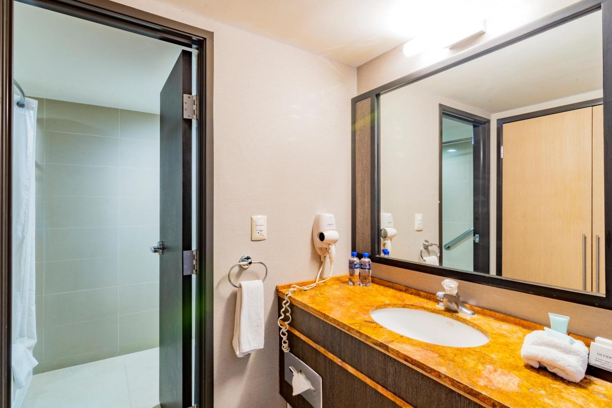 Hotel Lucerna Ciudad Juárez Eksteriør bilde